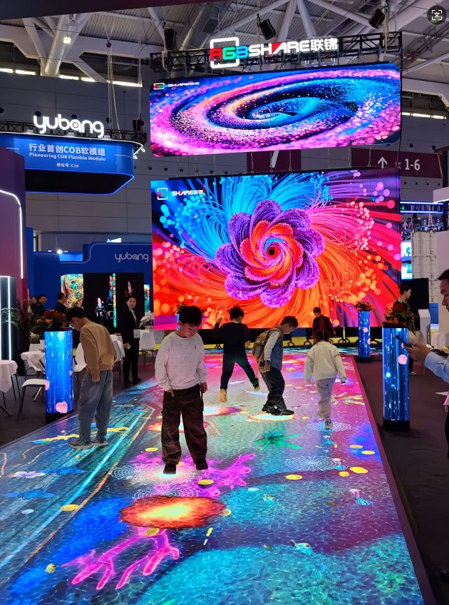 fc2e9669a40a30556912d8520981c35e.jpg fc2e9669a40a30556912d8520981c35e.jpg